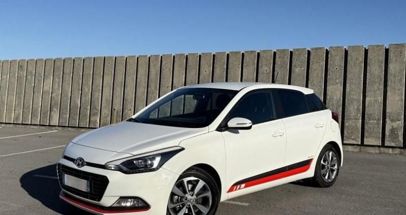 Utilisé 2017 Hyundai i20 Edition Citadine | 9 990 € (Prix juste) - Image 1/4