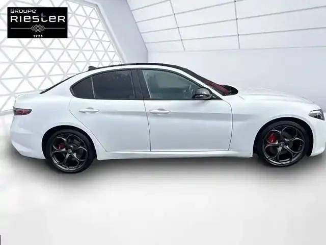 Occasion Alfa Romeo Giulia 160 ch (117 kW) 2024 Blanc Berline