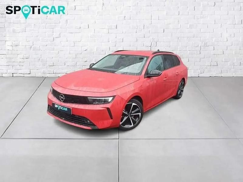 Rouge Occasion 2024 Opel Astra Break | 22 490 € (Prix juste) - Image 1/4