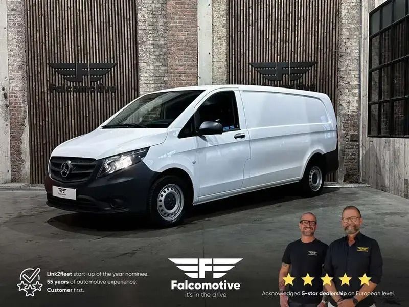 Blanc Utilisé 2023 Mercedes Vito Monospace | 29 990 € - Image 1/4