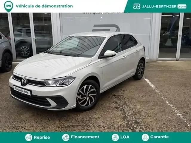 Gris Occasion 2025 VW Polo Edition Berline | 20 989 € (Prix juste) - Image 1/4