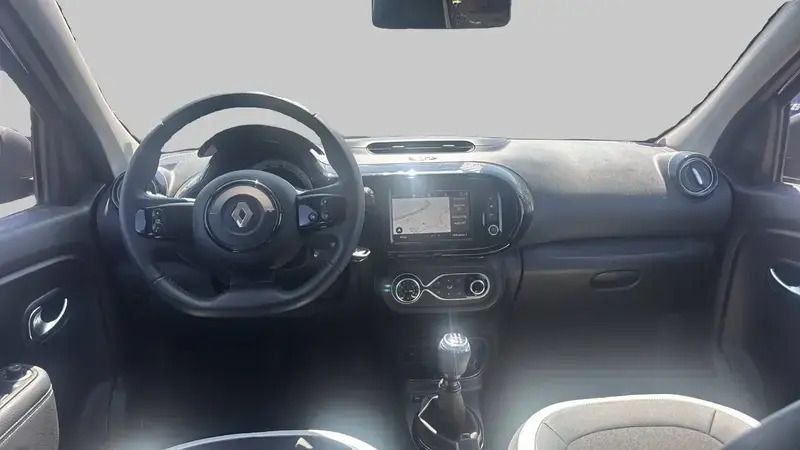 Image 3/4