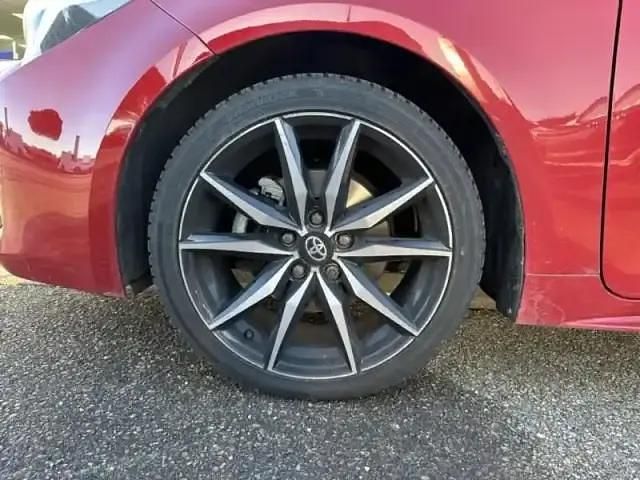 Rouge intense métallisé biton Occasion 2023 Toyota Corolla Sport Berline | 27 480 € (Prix juste) - Image 1/3