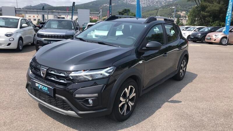 Noir Utilisé 2021 Dacia Sandero Comfort Citadine | 13 900 € (Prix juste) - Image 1/3