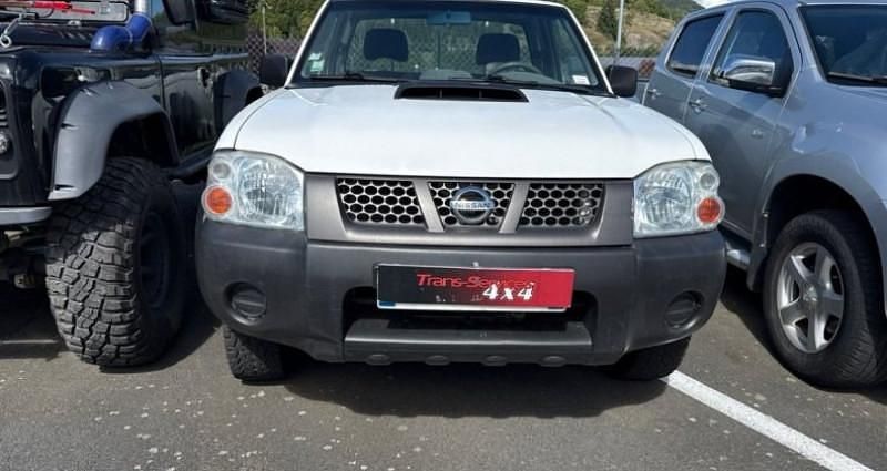 Utilisé 2012 Nissan Navara XE Pick-up | 14 400 € - Image 1/4
