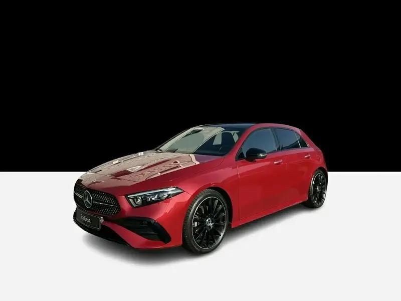 Rouge Utilisé 2024 Mercedes A200 AMG line Citadine | 41 015 € (Prix cher) - Image 1/4