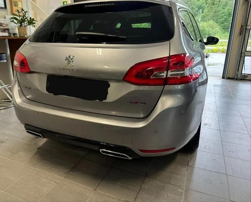 Utilisé 2018 Peugeot 308 S Berline | 14 000 € (Prix assez cher) - Image 1/4
