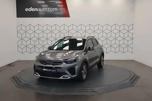 Occasion Kia Stonic GT-Line 100 ch (73 kW) 2024 Gris SUV