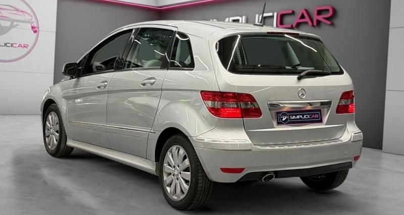 Occasion Mercedes B180 109 ch (80 kW) 2009 Gris Monospace
