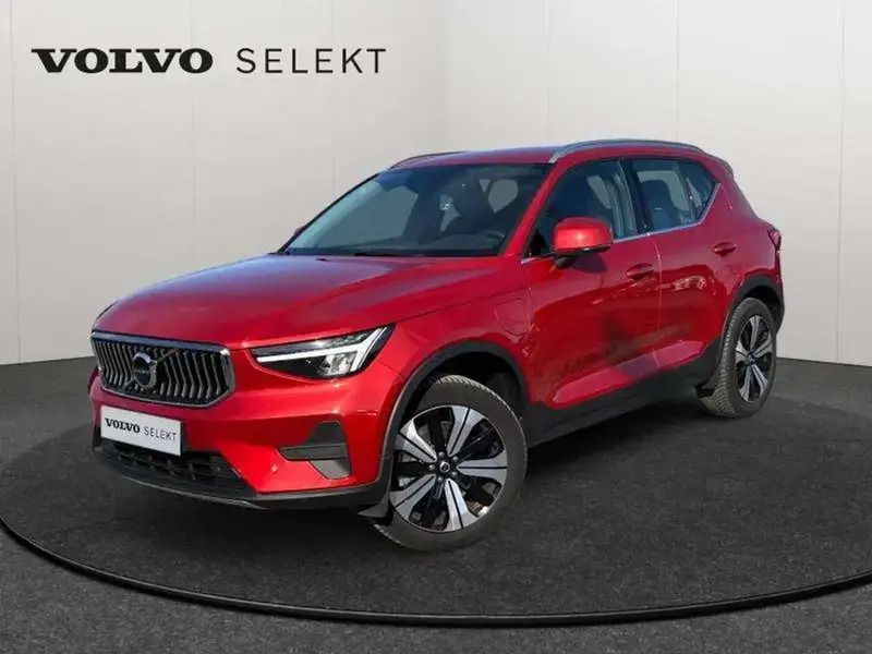 Rouge Utilisé 2023 Volvo XC40 SUV | 35 887 € (Prix juste) - Image 1/4