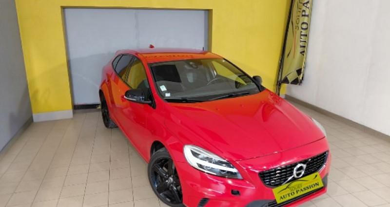Utilisé 2018 Volvo V40 R-Design Break | 15 990 € (Prix cher) - Image 1/4