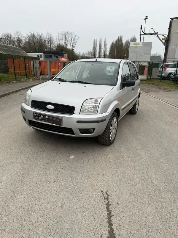 Utilisé 2005 Ford Fusion Monospace | 2 999 € - Image 1/4