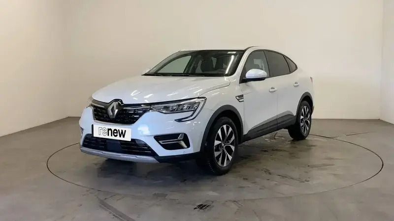 Blanc Utilisé 2023 Renault Arkana Evolution SUV | 22 490 € (Super prix) - Image 1/4