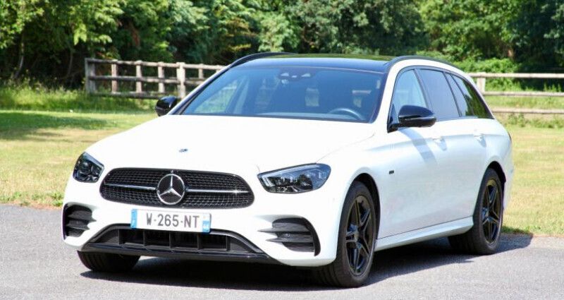 Utilisé 2023 Mercedes E300 AMG line Berline | 46 900 € (Bon prix) - Image 1/4
