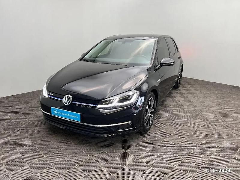 Noir Utilisé 2019 VW Golf VII Citadine | 18 990 € (Prix juste) - Image 1/4