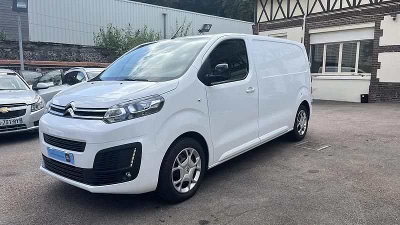 Utilisé 2023 Citroën Jumpy Monospace | 23 000 € - Image 1/4