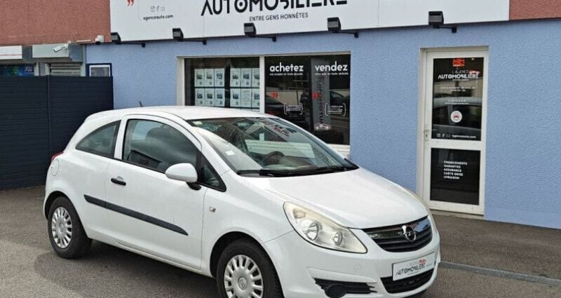 Utilisé 2009 Opel Corsa Enjoy Citadine | 3 890 € (Prix juste) - Image 1/4