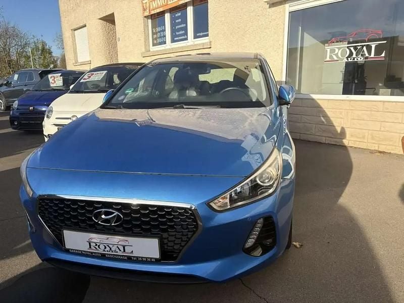 Bleu Utilisé 2017 Hyundai i30 Berline | 11 990 € (Bon prix) - Image 1/4