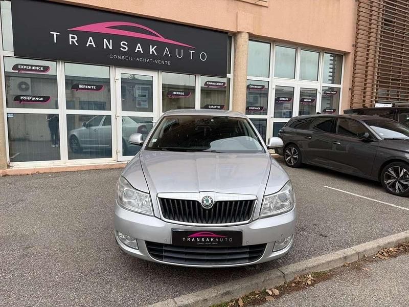 Occasion Skoda Octavia Elegance 106 ch (77 kW) 2011 Gris Berline