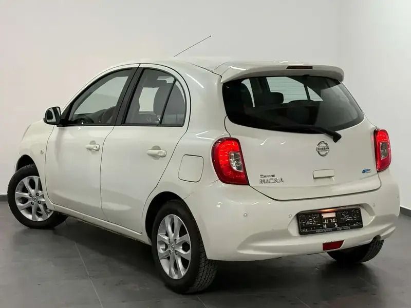 Image 2/4