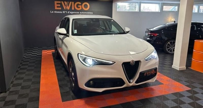 Occasion Alfa Romeo Stelvio Executive 209 ch (153 kW) 2017 Blanc SUV