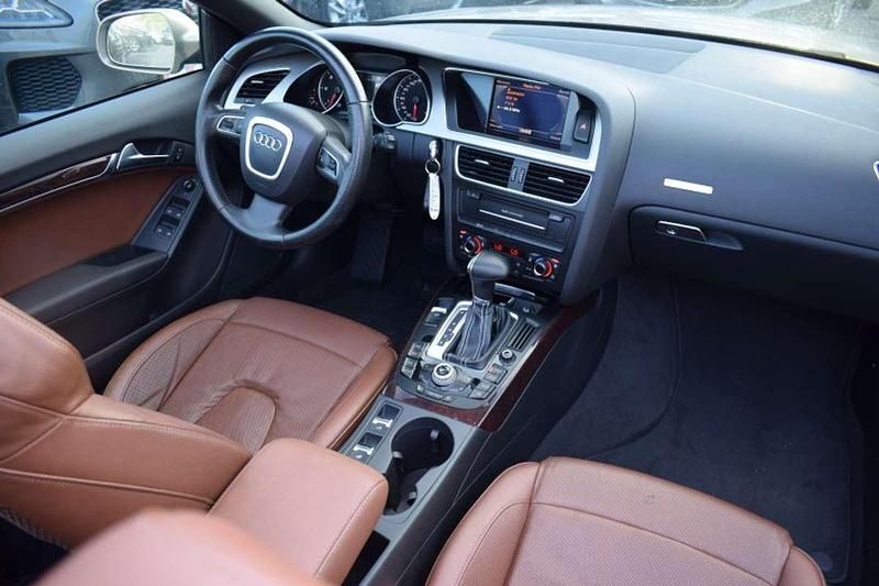 Occasion Audi Cabriolet S-Line 243 ch (178 kW) 2011 Gris Cabriolet