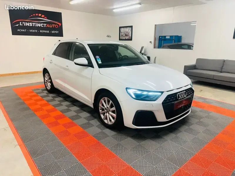 Blanc Utilisé 2019 Audi A1 Design Citadine | 19 990 € (Prix juste) - Image 1/4