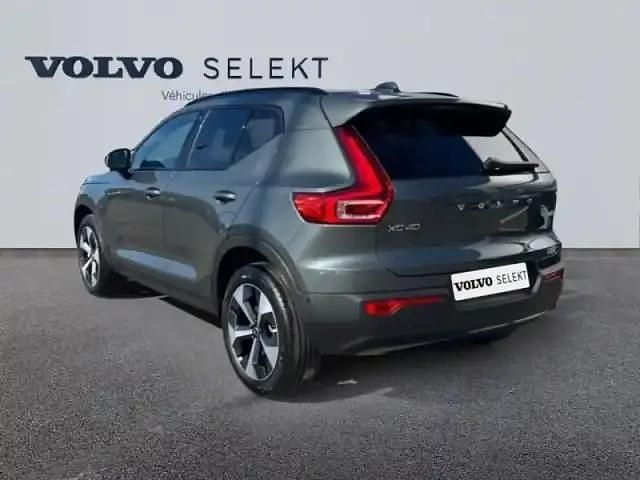 Occasion Volvo XC40 Ultra 166 ch (122 kW) 2025 Vert sequoia métallisé SUV