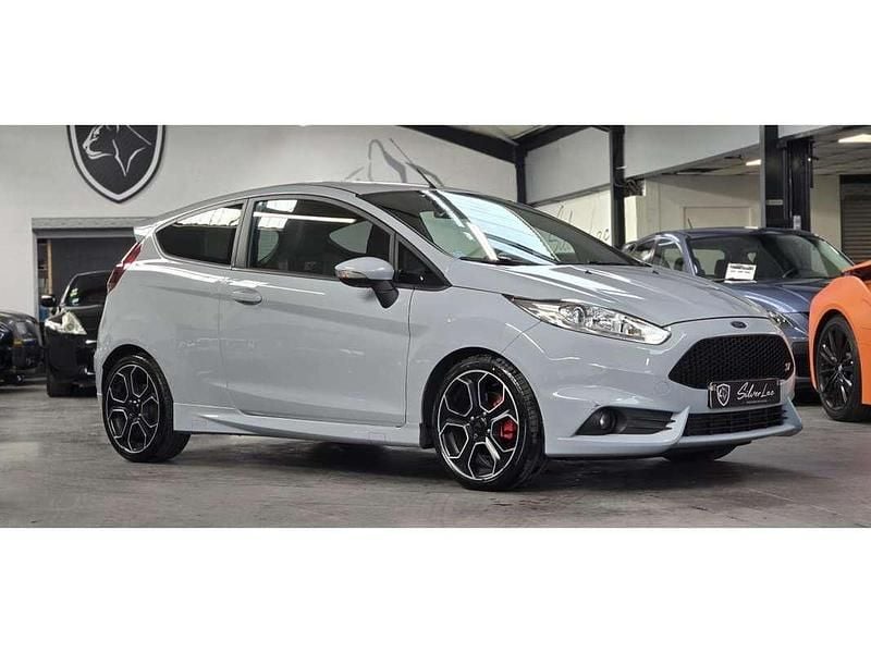 Occasion Ford Fiesta ST200 200 ch (147 kW) 2017 Gris Berline