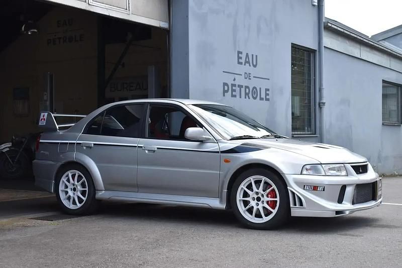 Argent Utilisé 2000 Mitsubishi Lancer Edition Berline | 99 900 € - Image 1/4