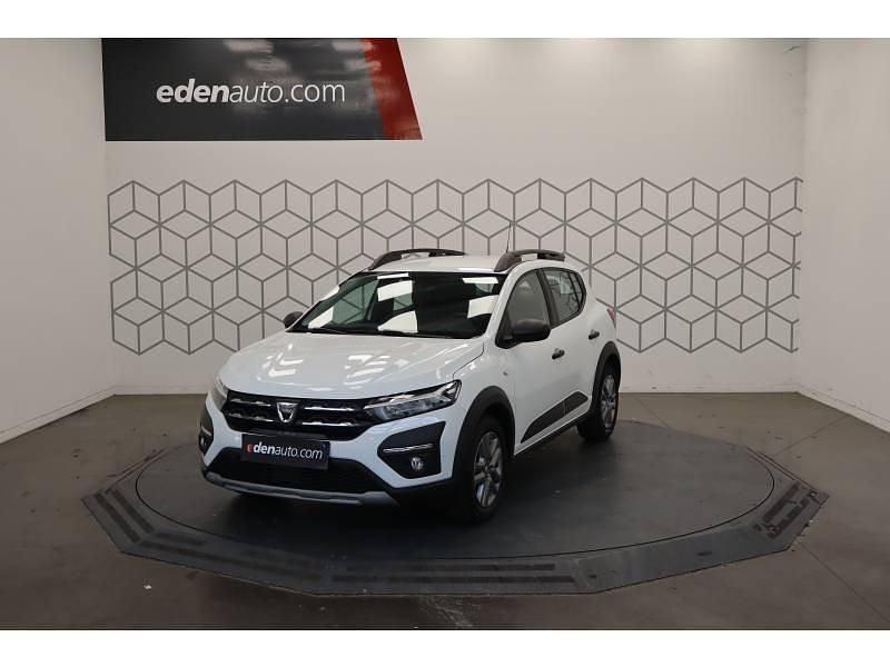 Blanc Utilisé 2021 Dacia Sandero Essentiel Citadine | 11 890 € (Bon prix) - Image 1/4