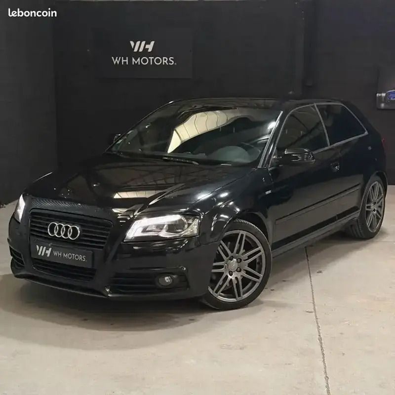 Noir Utilisé 2010 Audi A3 S-line plus Berline | 8 490 € - Image 1/4