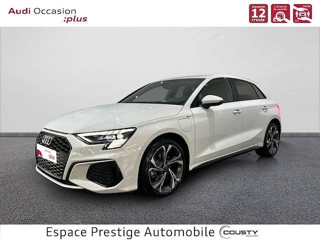Blanc glacier métallisé Utilisé 2024 Audi A3 Sportback e-tron S-Line Berline | 36 890 € (Prix juste) - Image 1/3