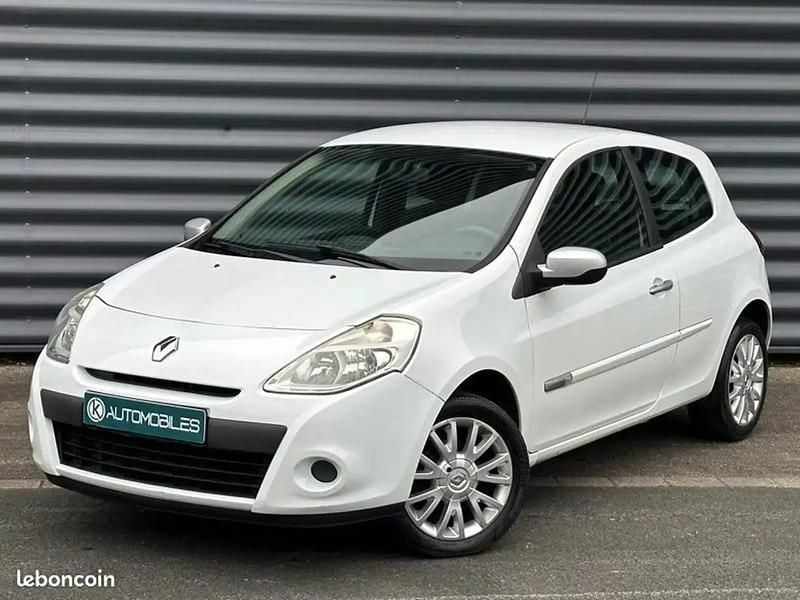 Occasion Renault Clio III Collection 76 ch (55 kW) 2014 Blanc Citadine