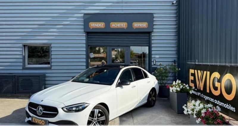 Blanc Utilisé 2021 Mercedes C220 Avantgarde Berline | 35 990 € - Image 1/4