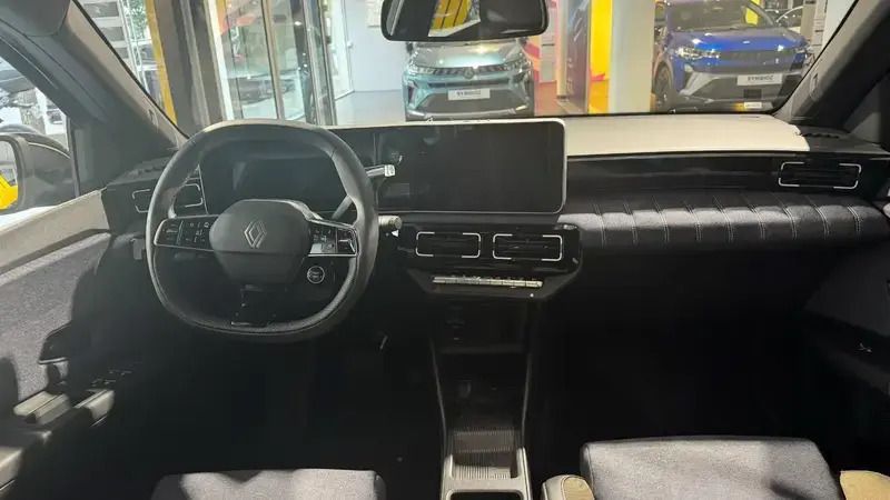 Image 3/4