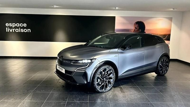 Gris Occasion 2025 Renault Megane E-Tech Esprit Alpine Berline | 41 390 € - Image 1/4