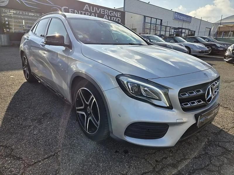 Gris Occasion 2020 Mercedes GLA250 SUV | 27 490 € - Image 1/4