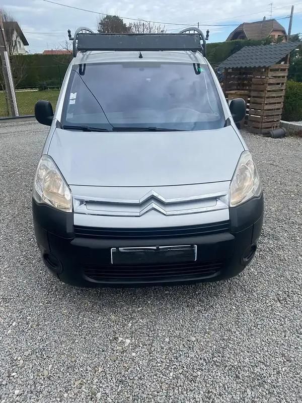 Gris Utilisé 2009 Citroën Berlingo Monospace | 6 900 € (Bon prix) - Image 1/4