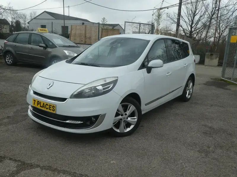 Blanc Utilisé 2012 Renault Grand Scénic III Dynamique Monospace | 8 490 € (Prix assez cher) - Image 1/4