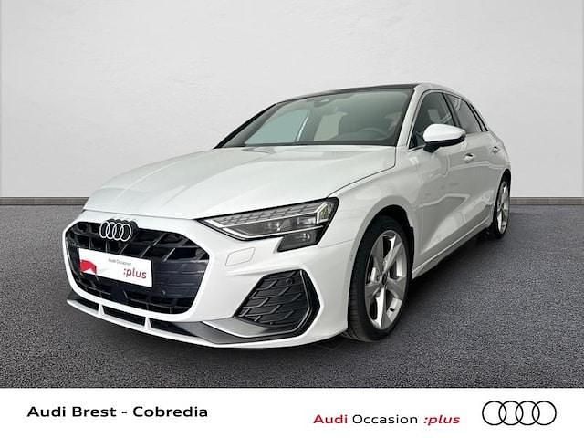 Blanc glacier métallisé Utilisé 2024 Audi A3 S-Line | 38 890 € (Prix assez cher) - Image 1/4
