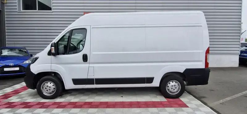 Blanc Utilisé 2022 Peugeot Boxer Van | 19 999 € - Image 1/4
