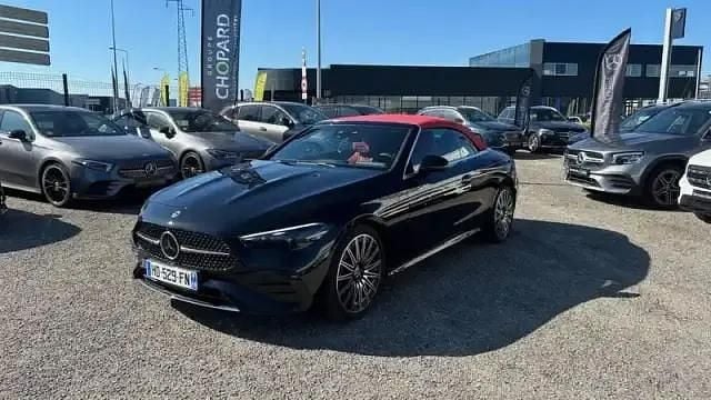 Obsidian black metallic paint Utilisé 2025 Mercedes 220 Cabriolet | 80 490 € - Image 1/4