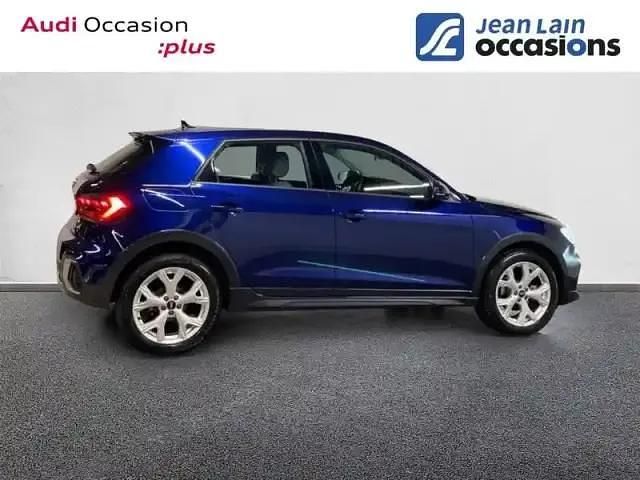 Occasion Audi A1 Design 110 ch (80 kW) 2023 Bleu navarre métallisé Berline
