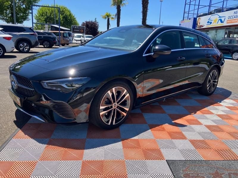 Noir Utilisé 2024 Mercedes 180 Progressive Berline | 36 450 € (Prix cher) - Image 1/4