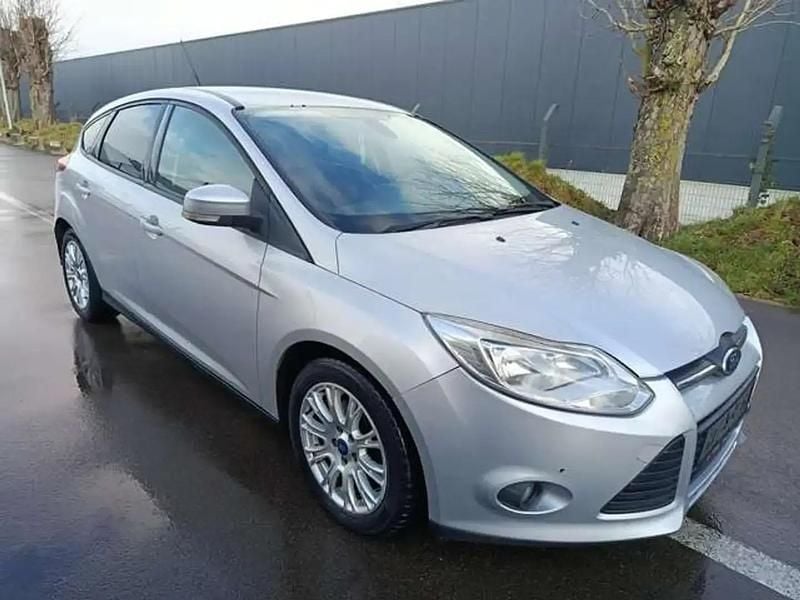 Occasion Ford Focus Trend 95 ch (69 kW) 2013 Gris Berline