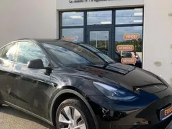 Utilisé 2024 Tesla Model Y Standard Range SUV | 31 990 €