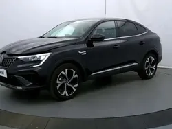 Noir Utilisé 2024 Renault Arkana Techno SUV | 25 990 € (Prix juste)