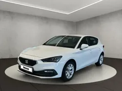 Blanc Utilisé 2022 Seat Leon Style Berline | 19 250 € (Prix juste)