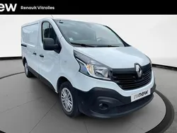 Gris Utilisé 2023 Renault Clio V Techno Citadine | 16 499 € (Prix juste)